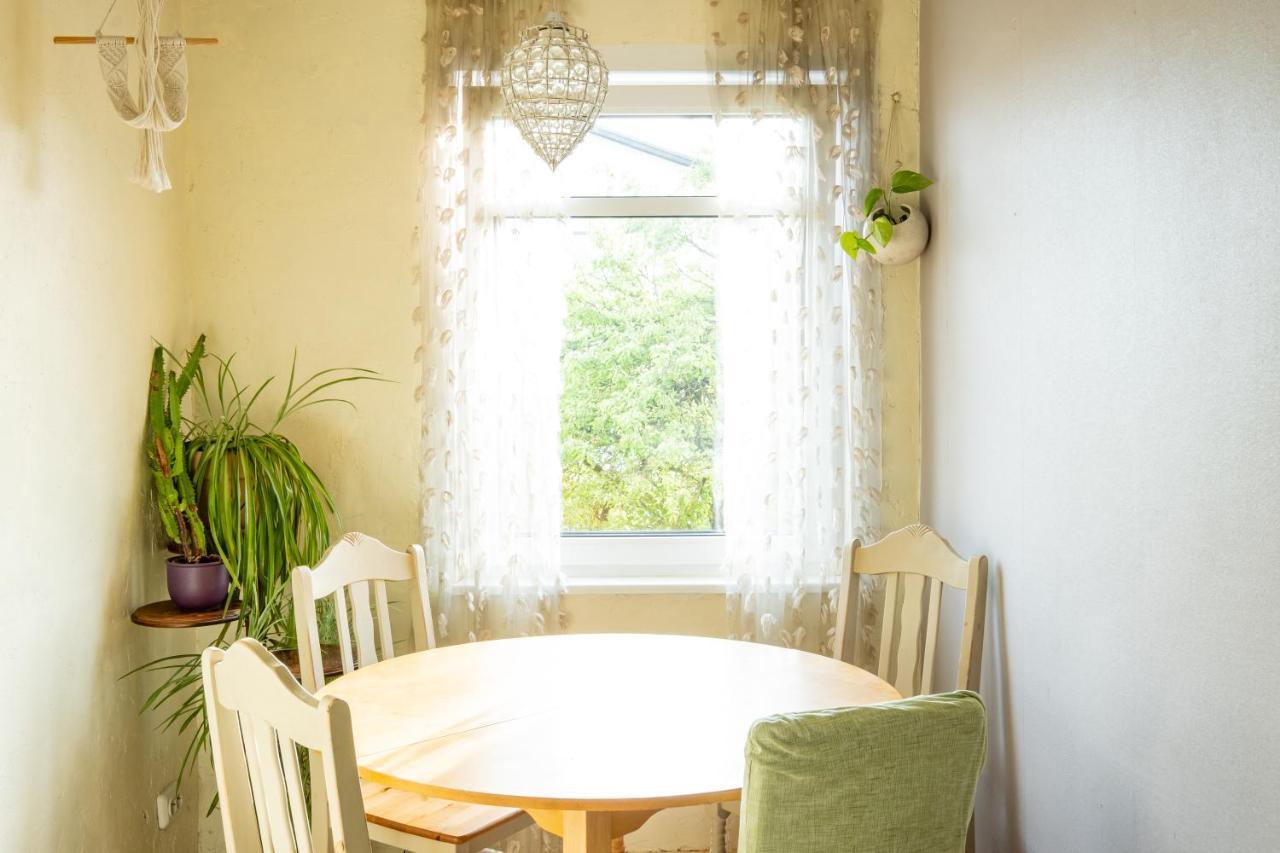 Artists Apartment Near Telliskivi Creative Centre Tallinn Exterior photo